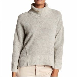 Brochu Walker Sweater Carrie Turtleneck in Grey